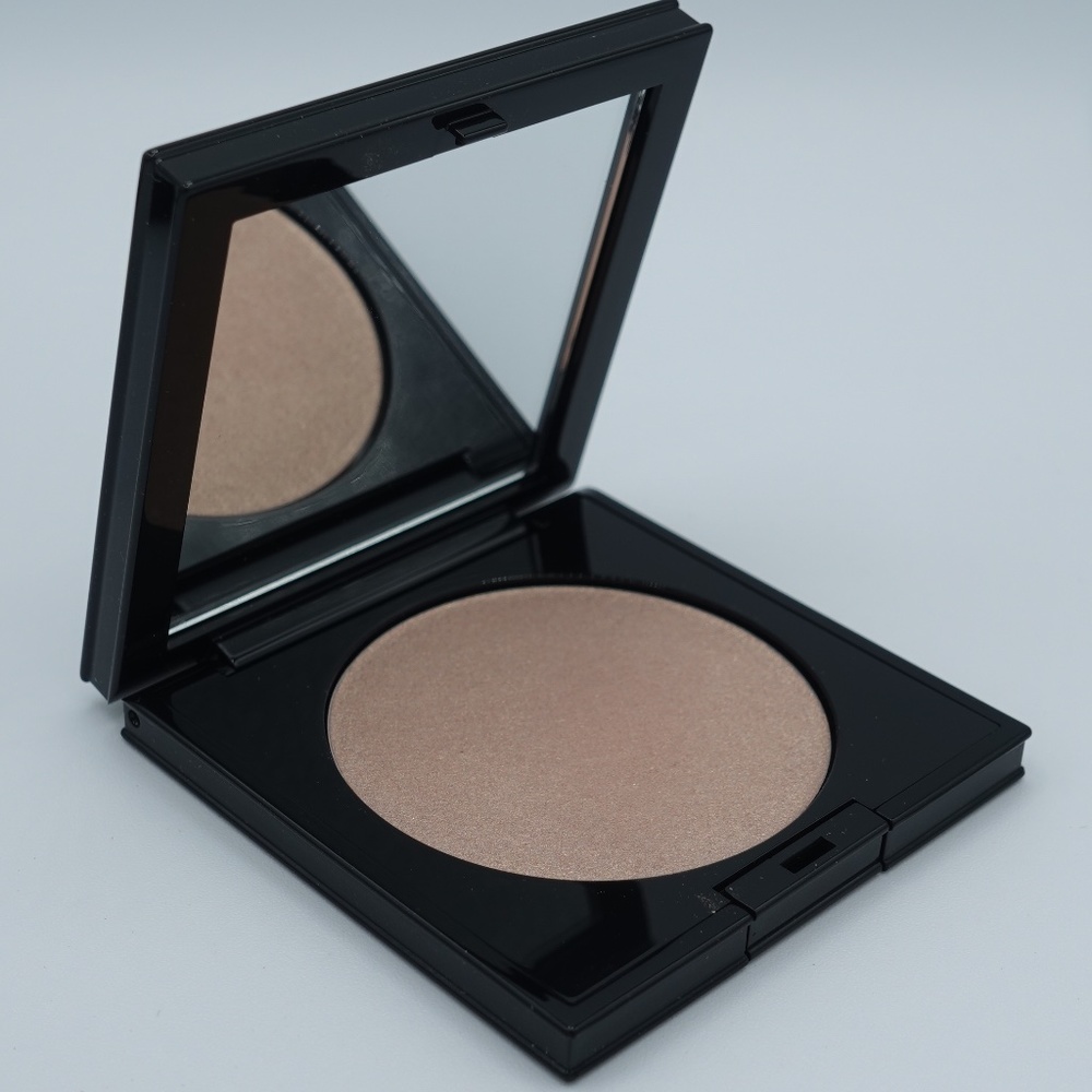PAT McGRATH Divine Glow in Golden Nectar